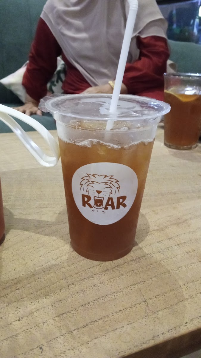 Roar Coffee and Eatery Photo 5