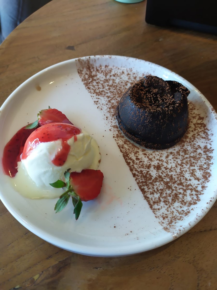 Roar Coffee and Eatery Photo 7