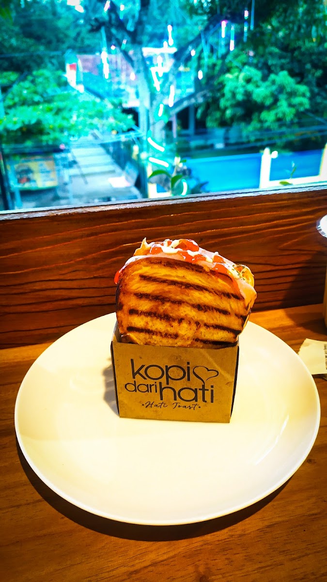 Roar Coffee and Eatery Photo 9