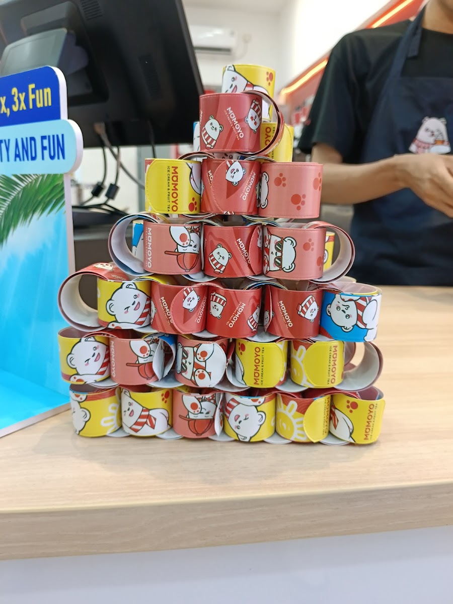 Momoyo Ice Cream & Fruit Tea Gresik Photo 7