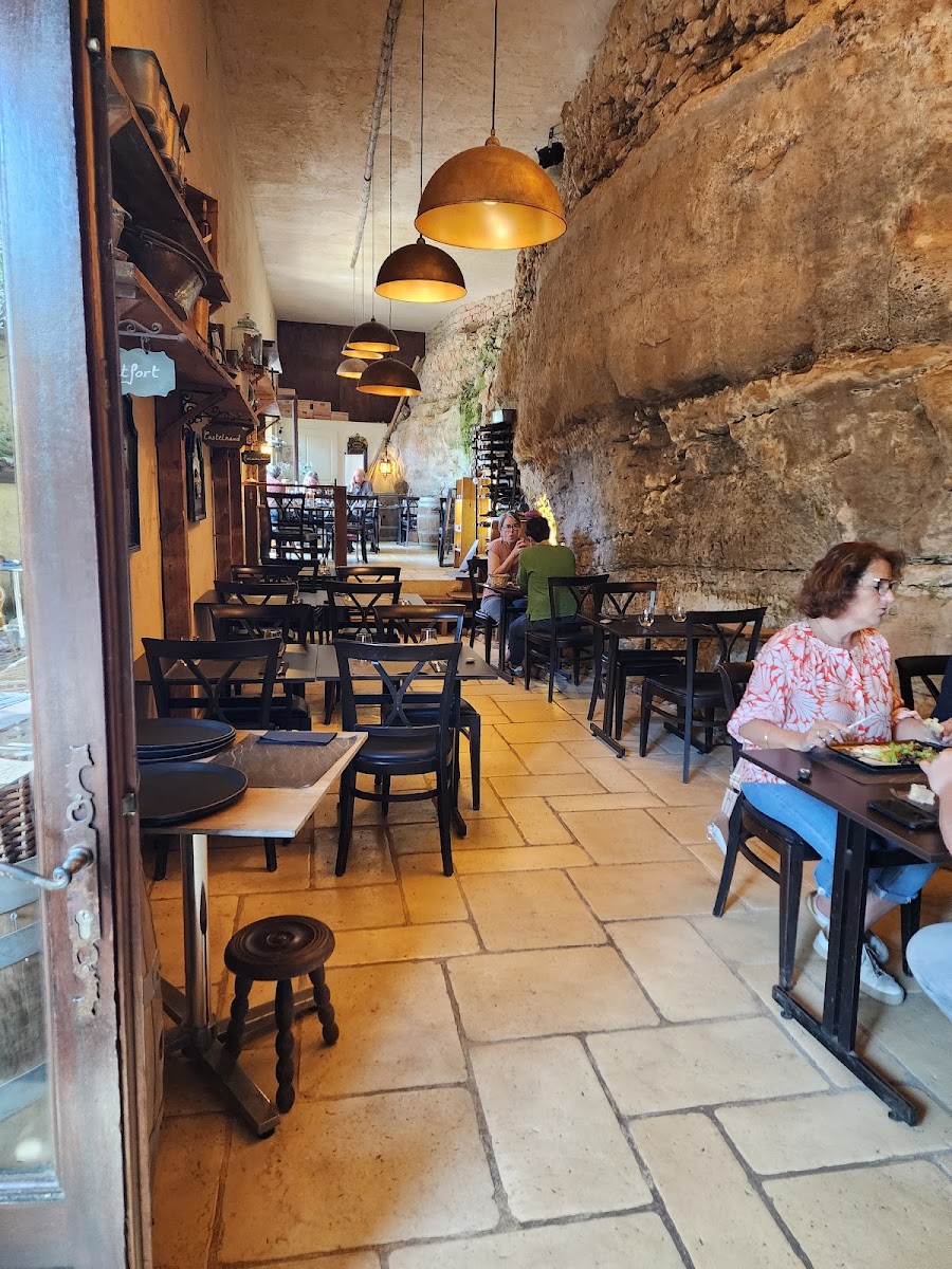 La Taverne de Lou Castelou Photo 3