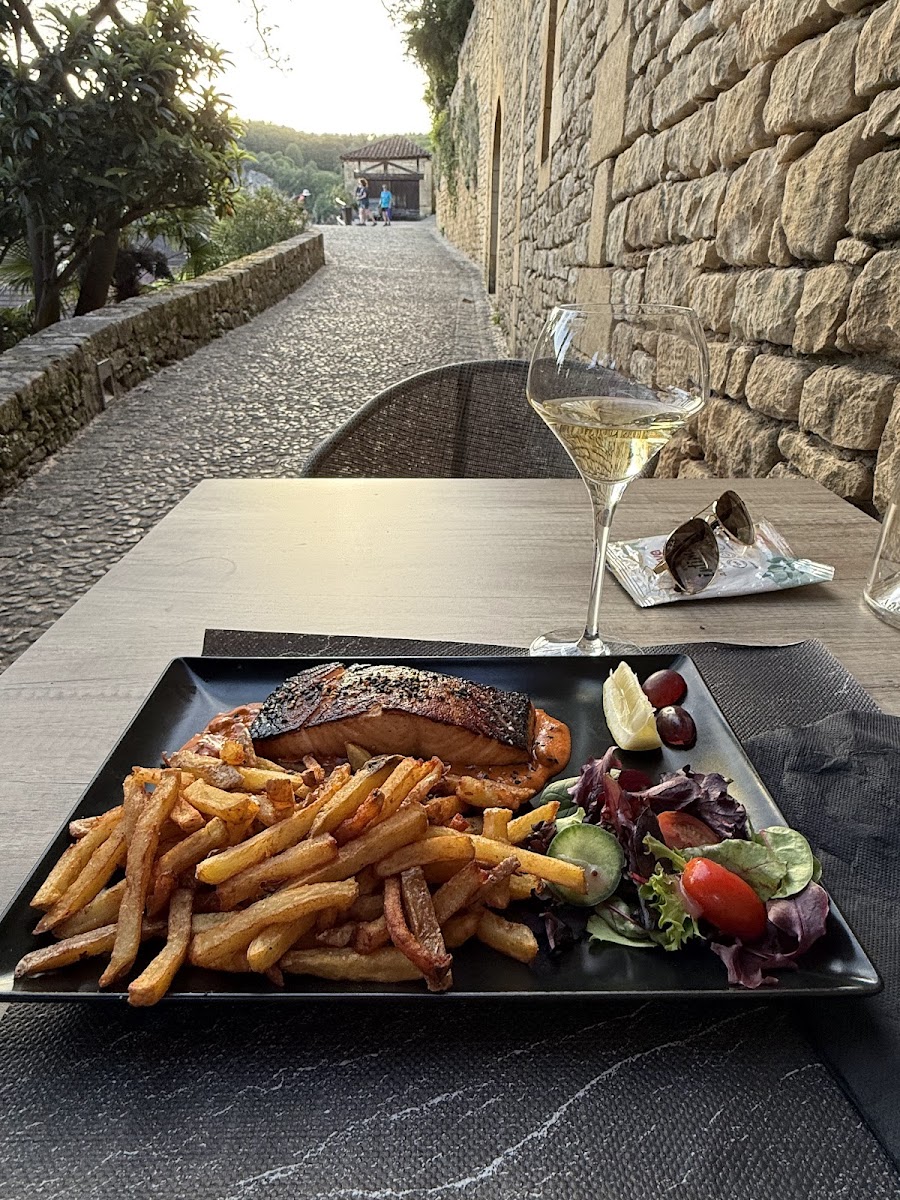 La Taverne de Lou Castelou Photo 4