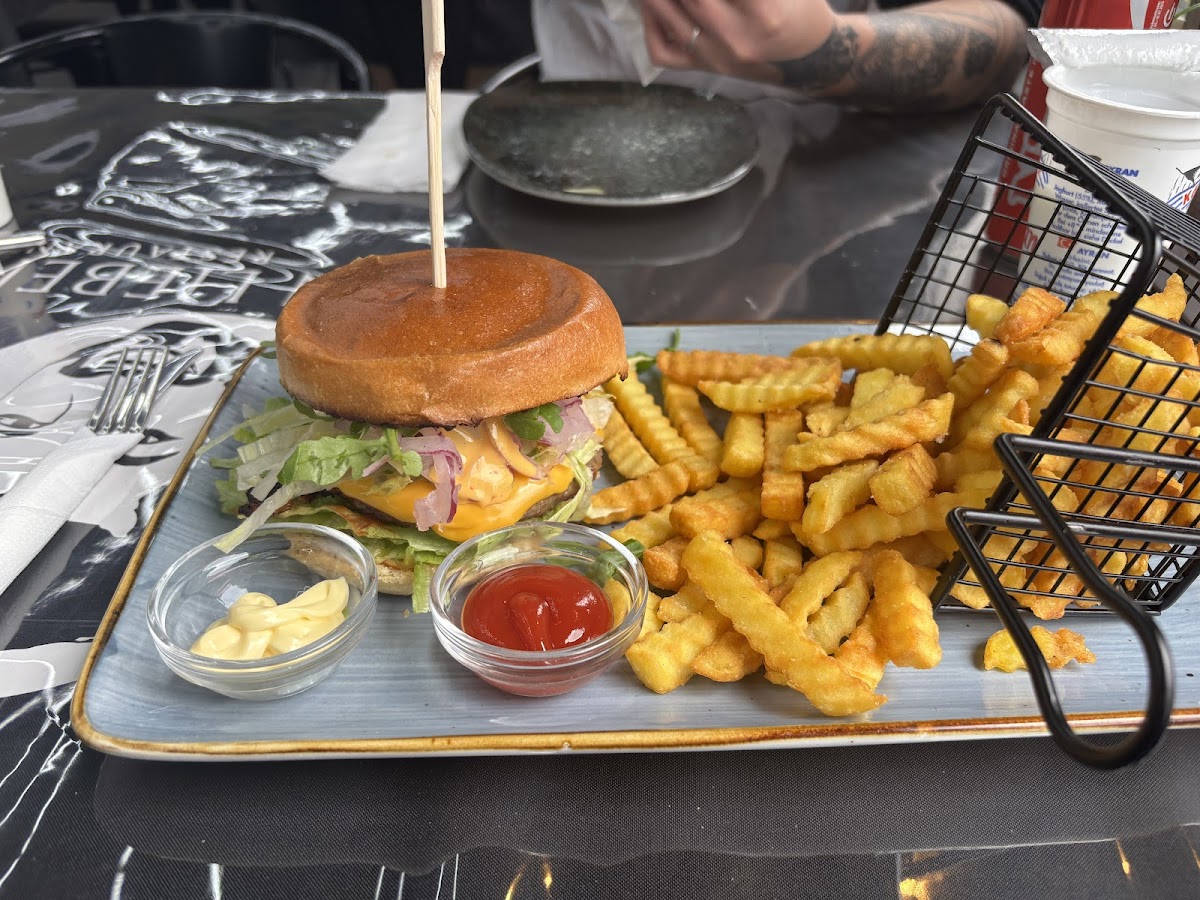 Mein Lieber Restaurant Photo 8