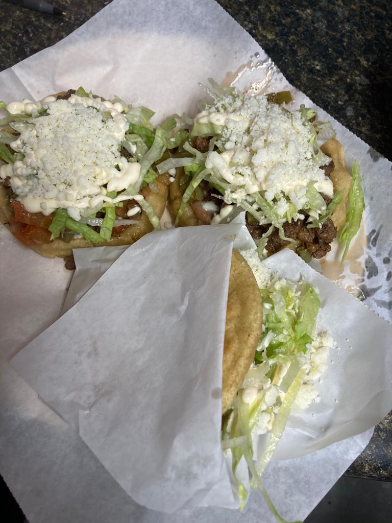 Taqueria las chulas Photo 2