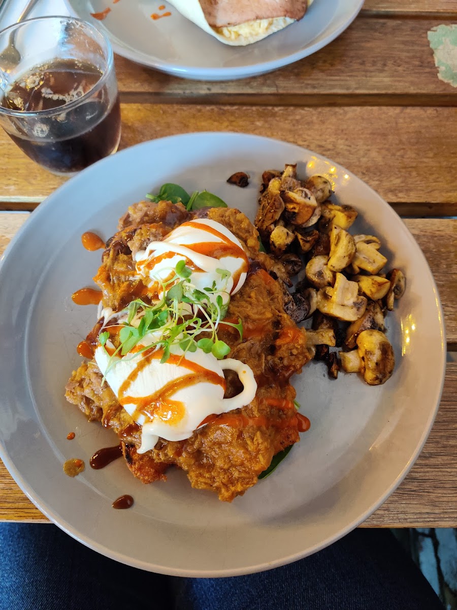 The Foreigner Café Ivanhoe Photo 4