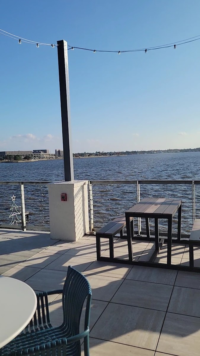 Crying Eagle Brewing Company - Lakefront Photo 2