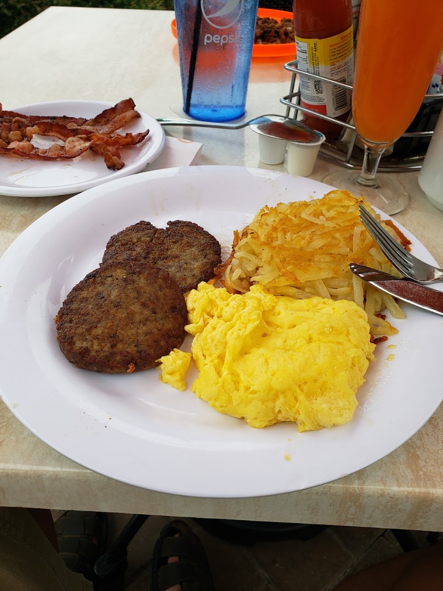 Citrus Breakfast and Lunch Photo 7