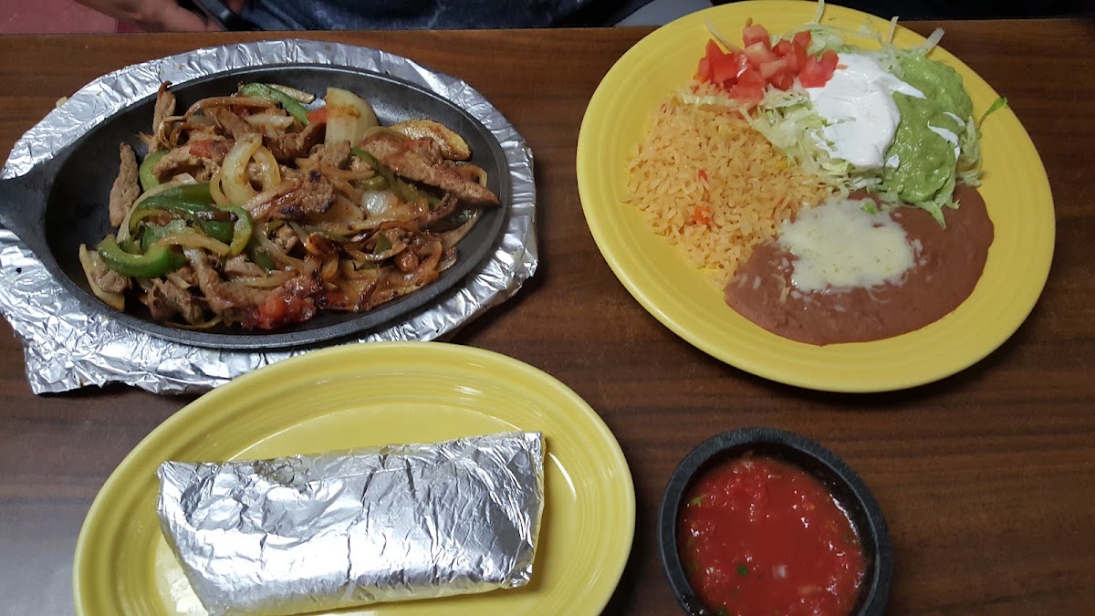 El Acapulco Photo 9