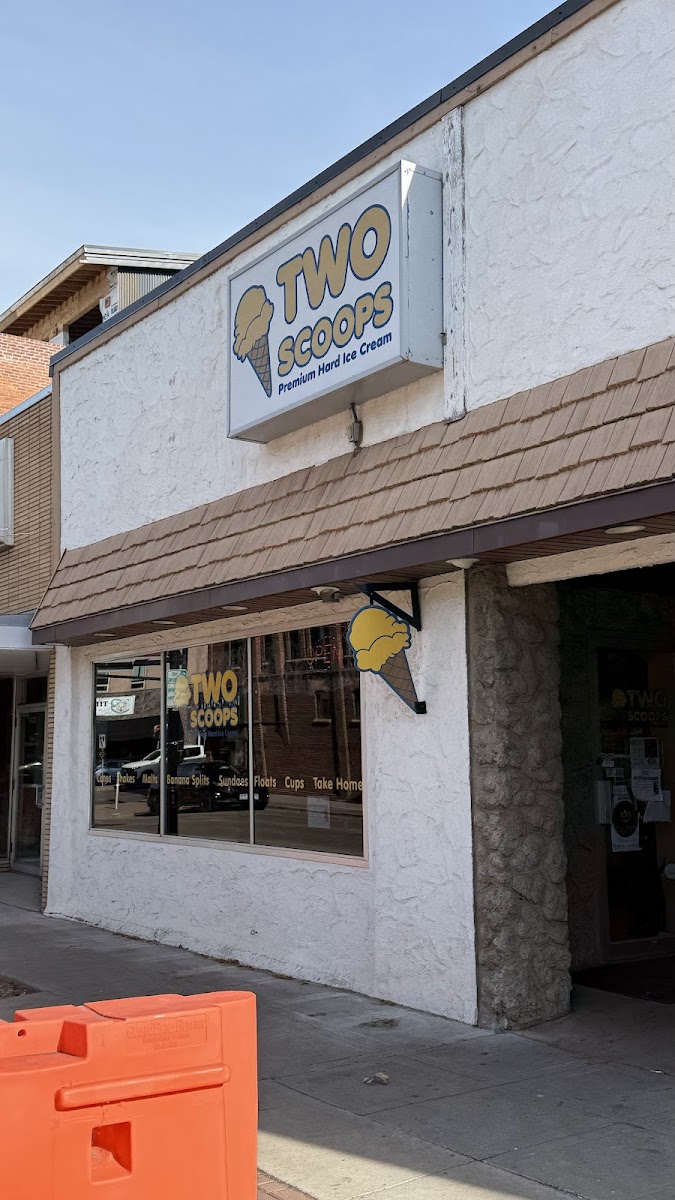 Two Scoops Anoka Photo 4