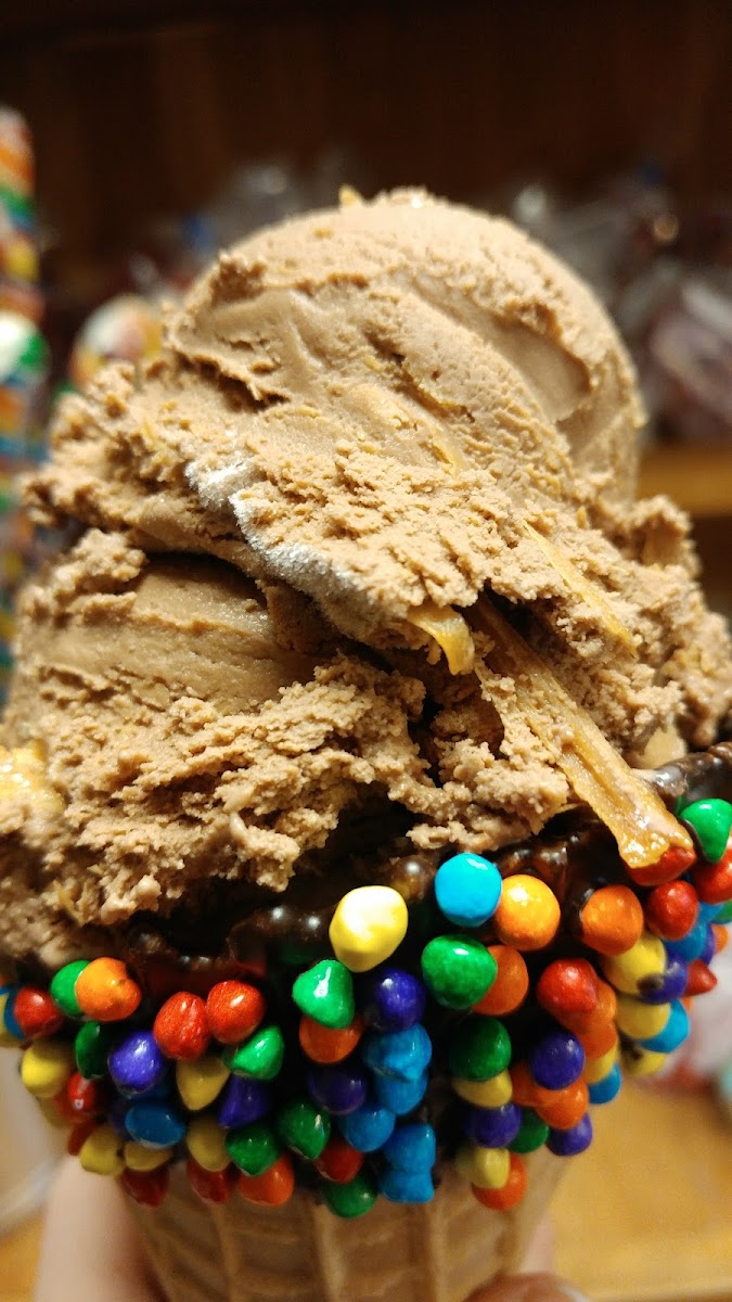 Two Scoops Anoka Photo 8