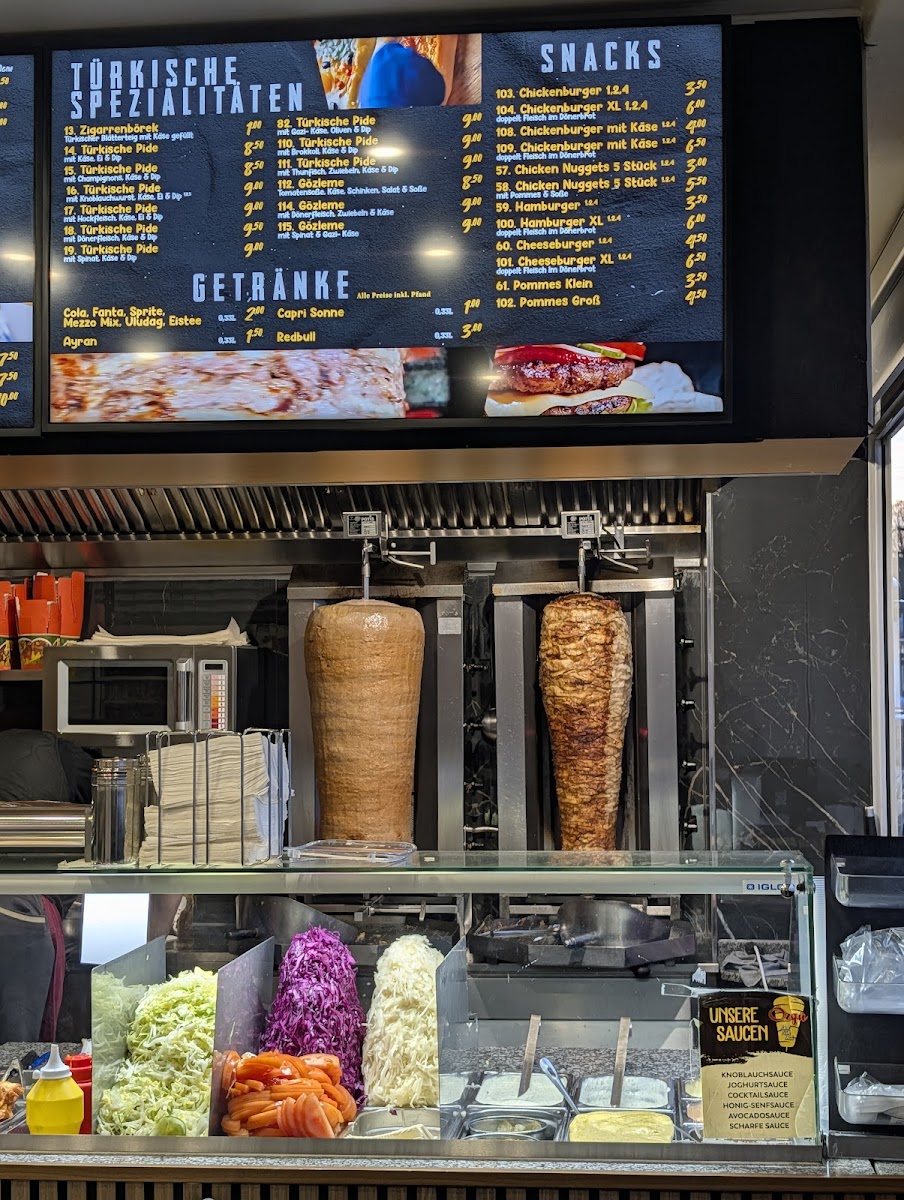 Gaststätte Özgü Kebap-Haus Photo 3