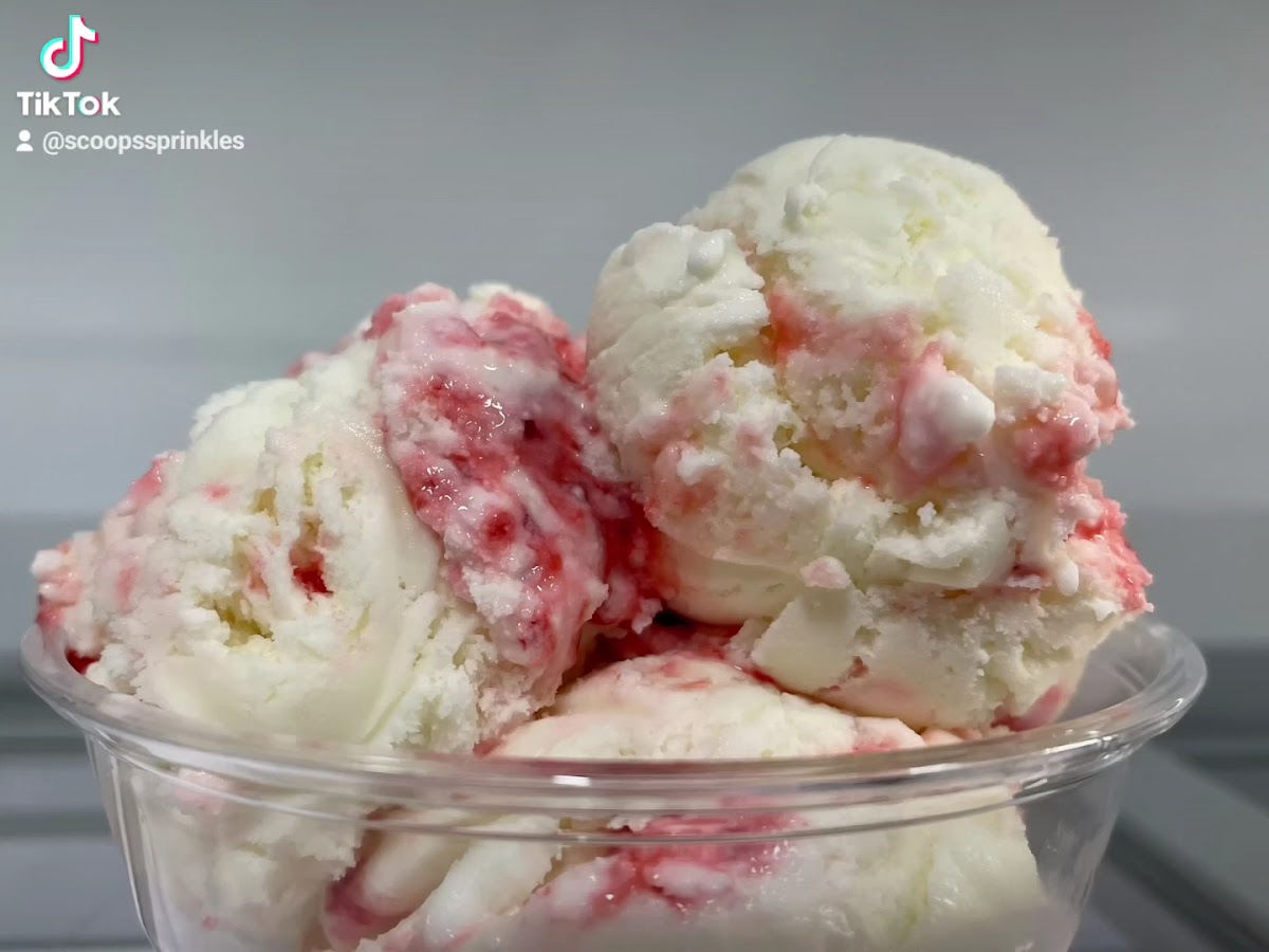 Scoops & Sprinkles Creamery Photo 2
