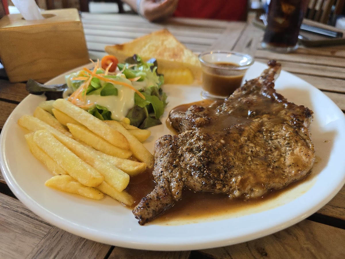 Queen Steak House Photo 5