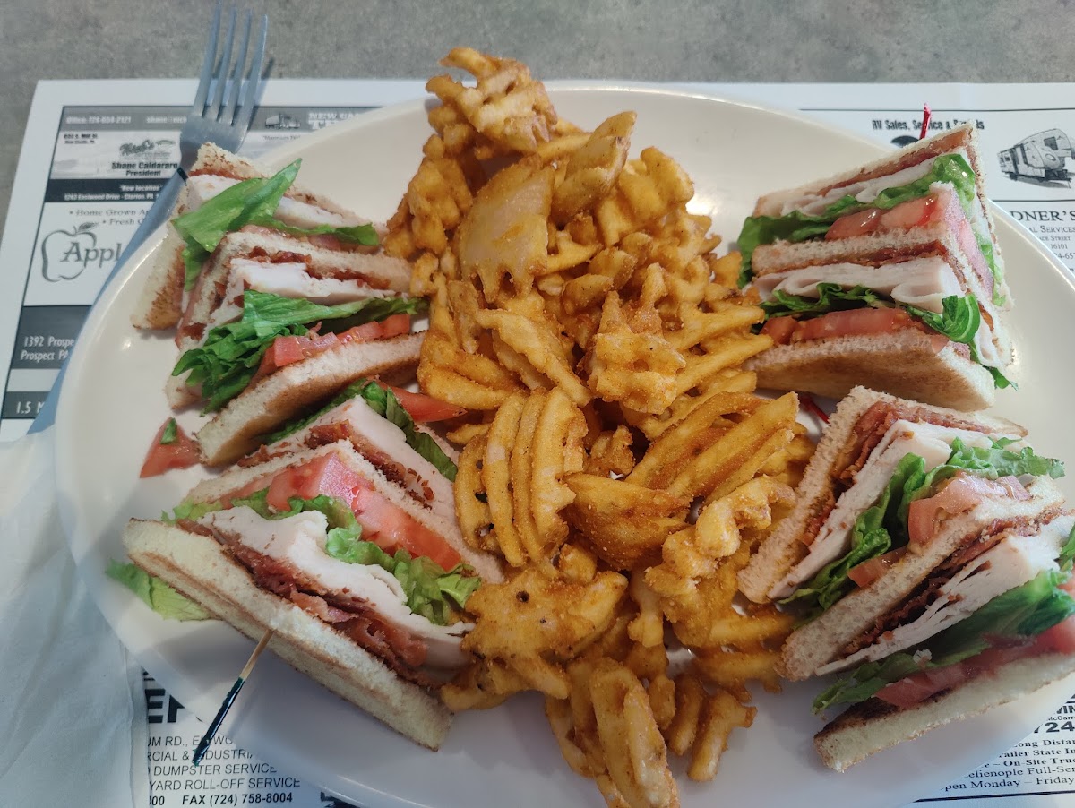 Duke's Diner Photo 4