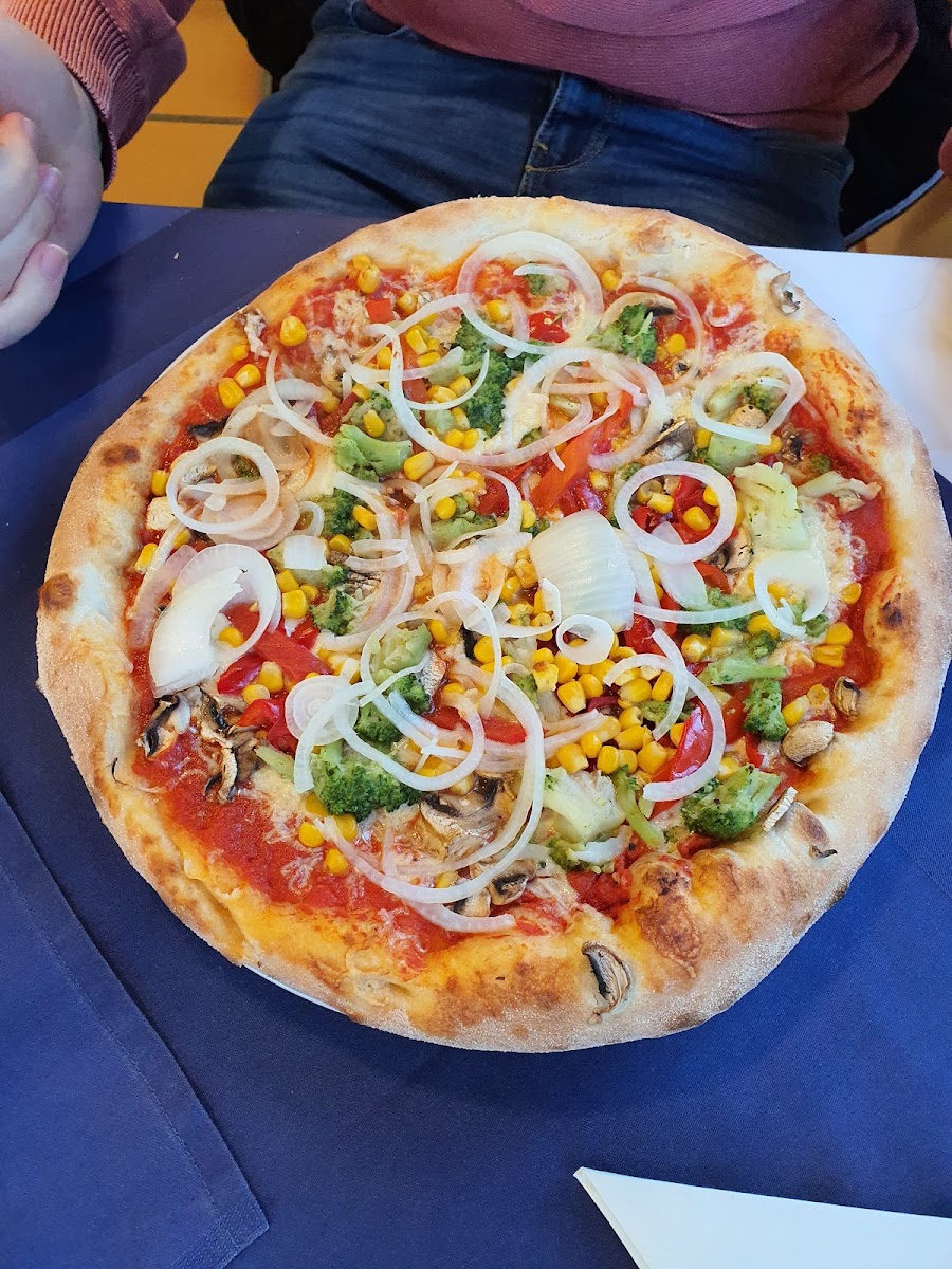 Bürgerhaus Erda - Pizzeria Luisa Photo 10