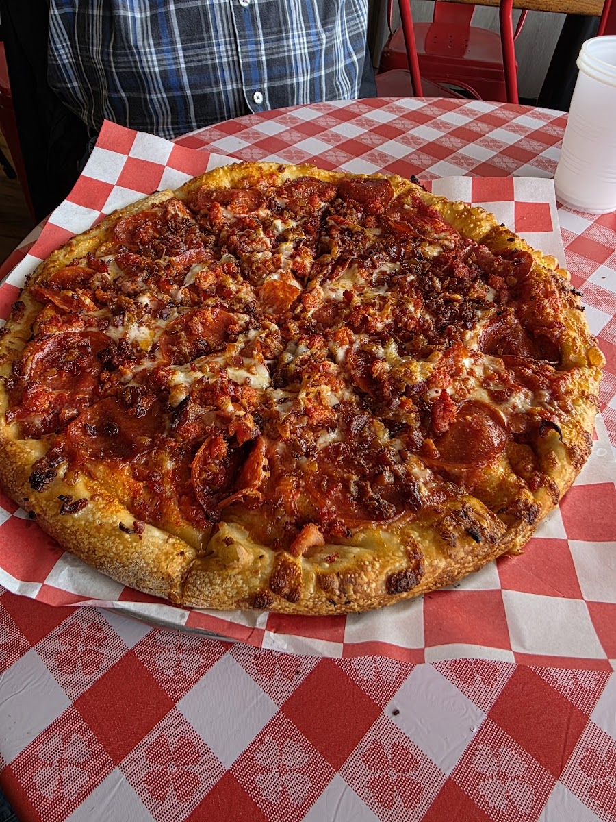 Checkers Pizza Photo 3