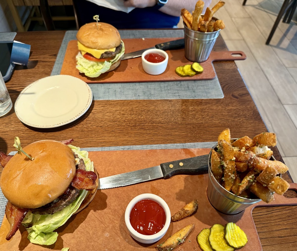BRGR Kitchen +Bar Photo 10