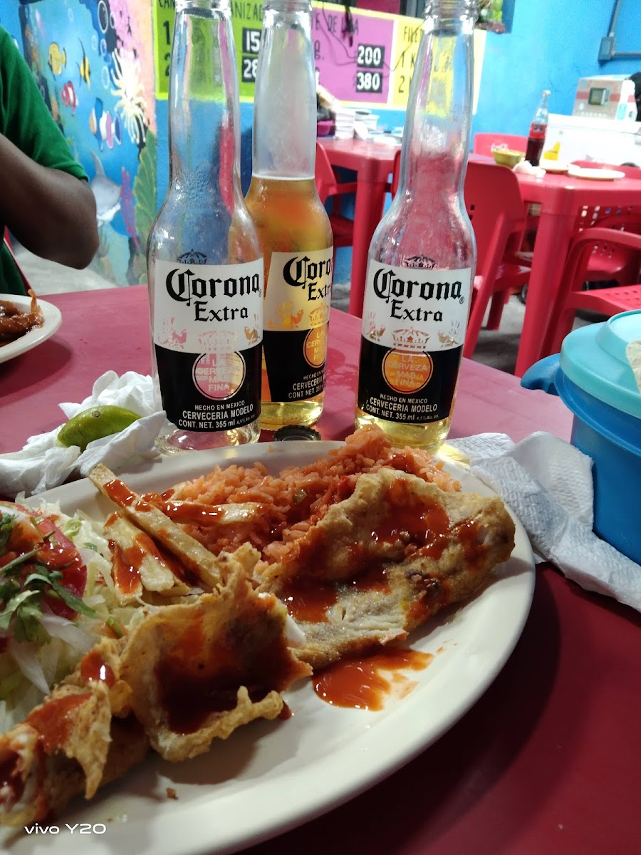 Mariscos El Rey Cocina Y Pescadería Photo 9