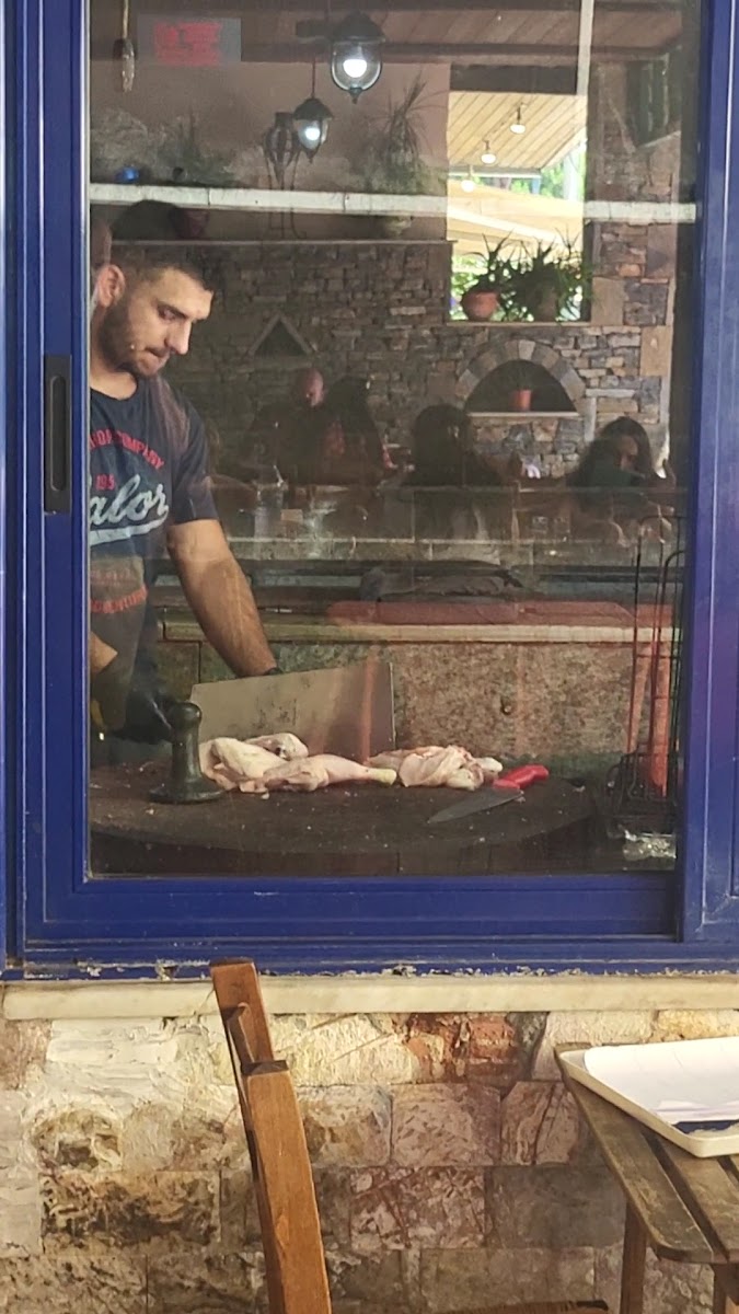 The Good Heart Restaurant Photo 2