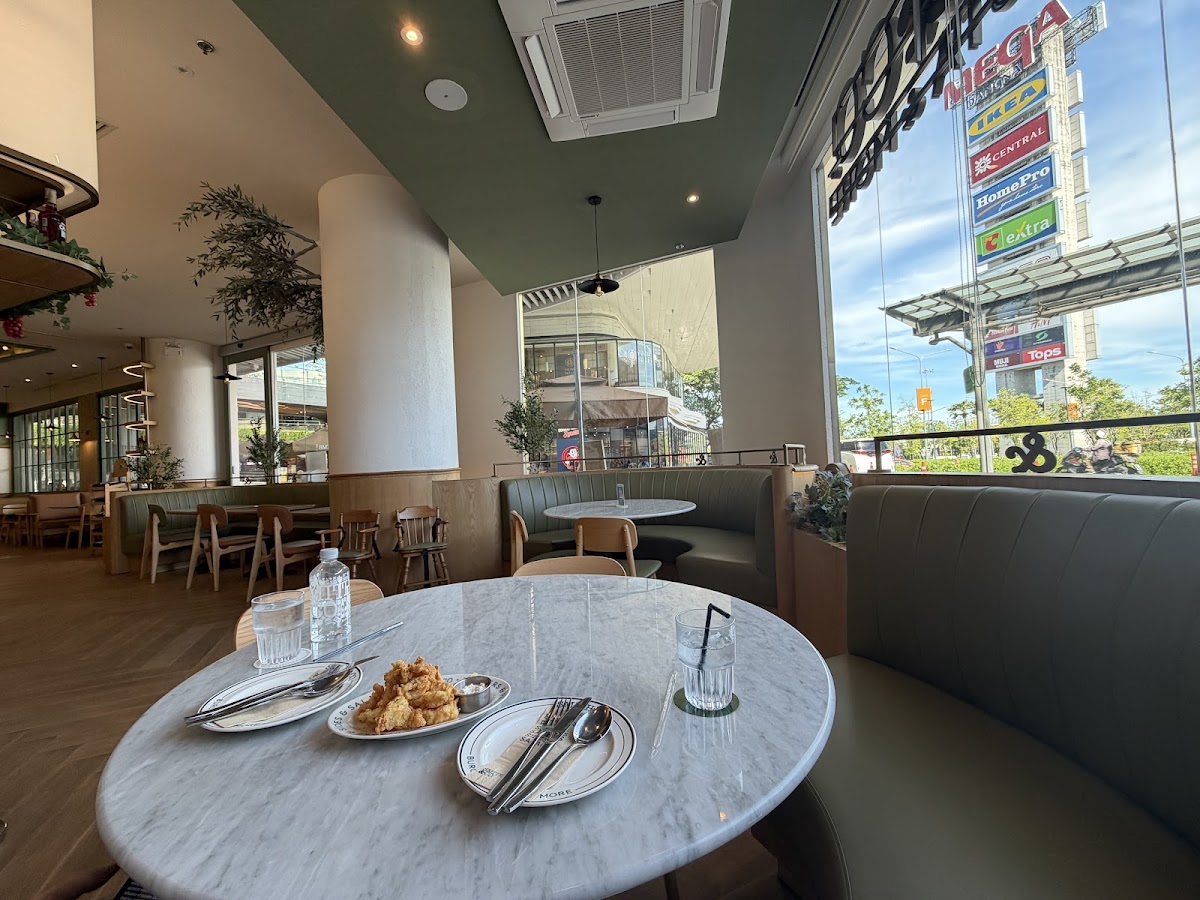 Smith & Co. (Mega Bangna) Photo 7