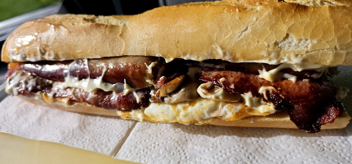 Denis Food Wagon