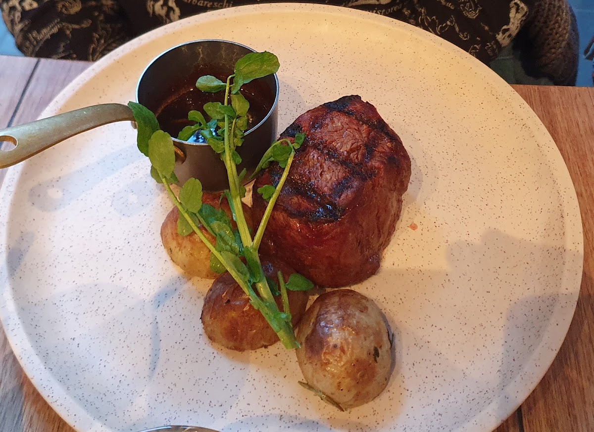 Spoonbill Restaurant and Bar Photo 6