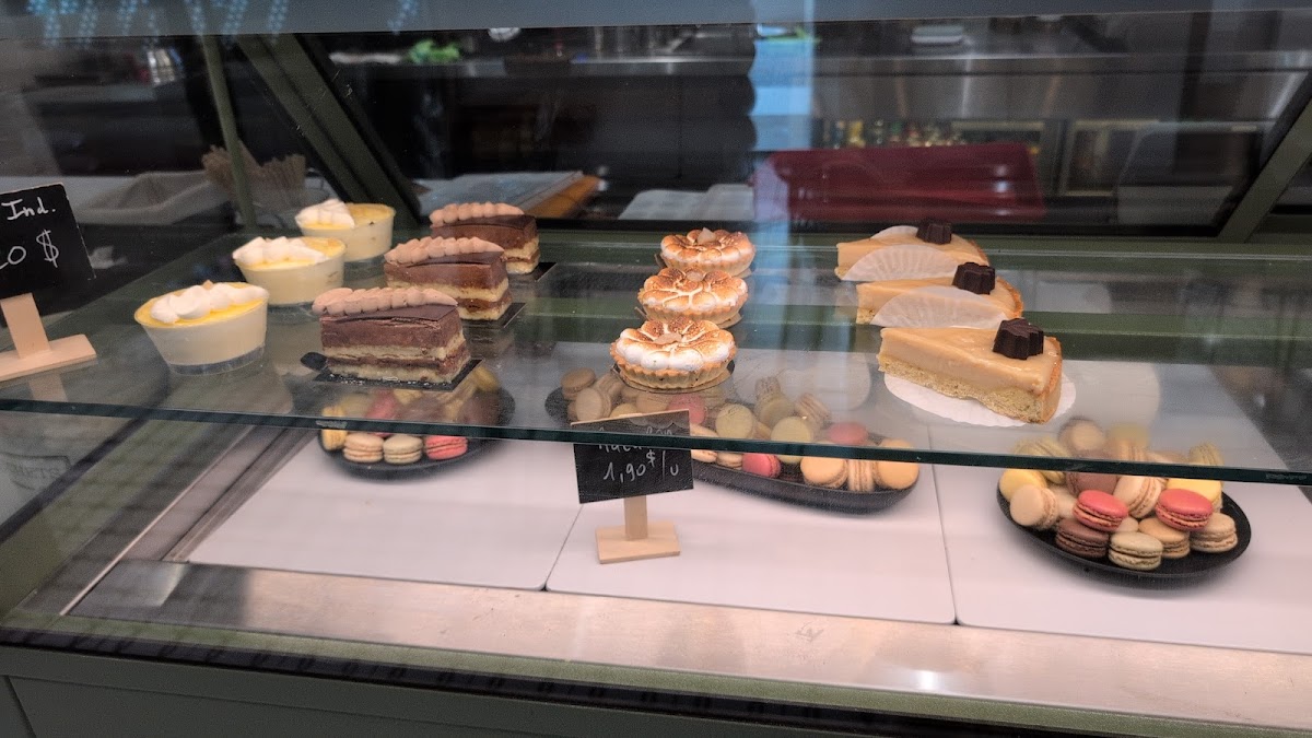 Café Fleur Pastel Photo 6