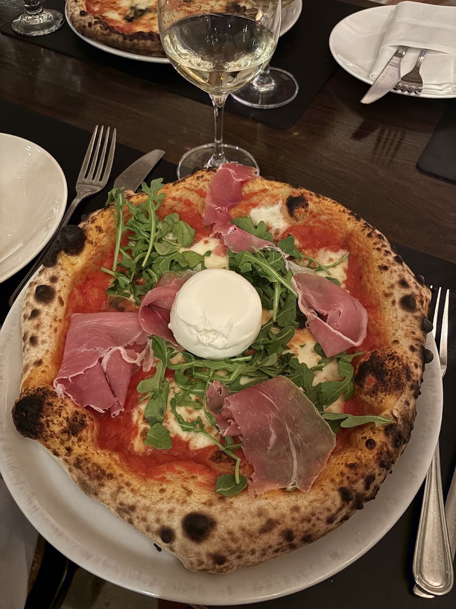Pizzeria Ginevra Photo 3