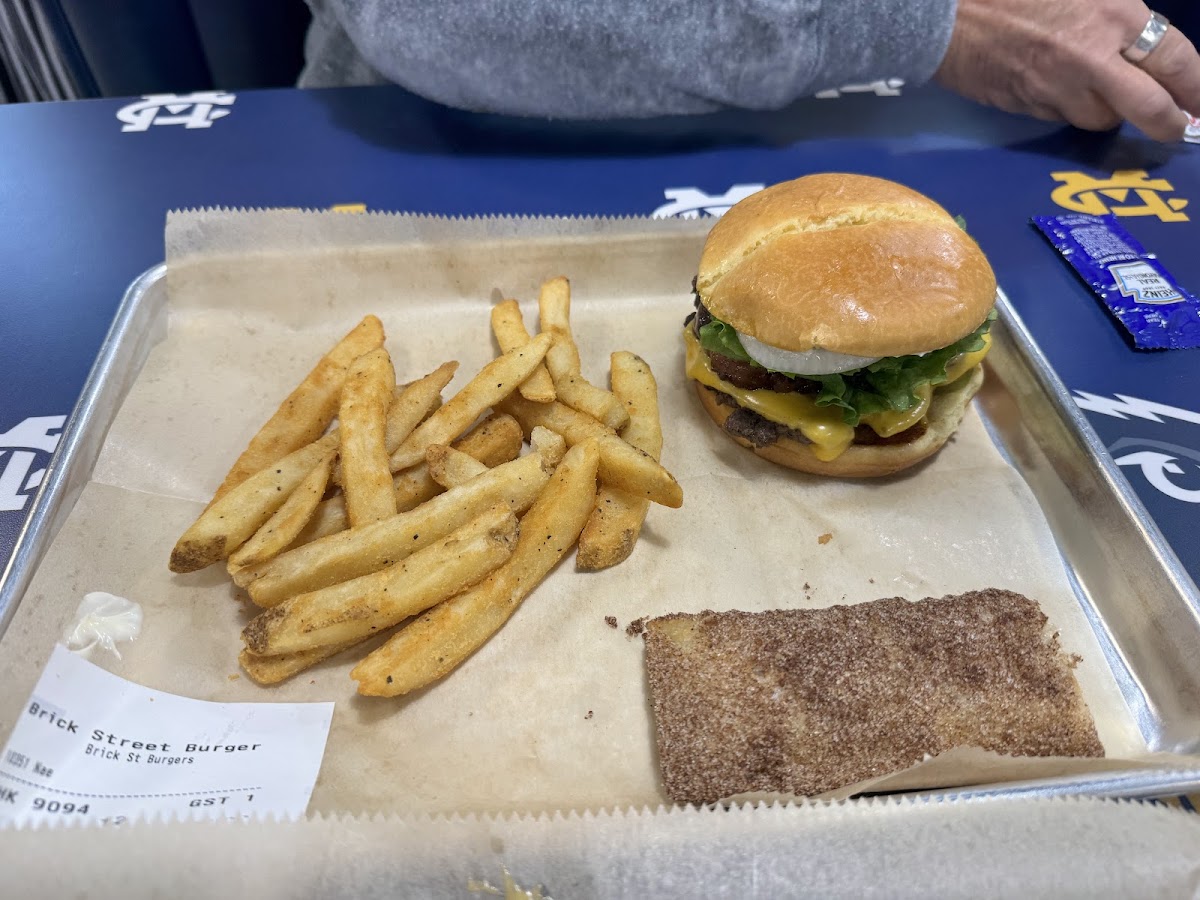 Brick Street Burgers Photo 8