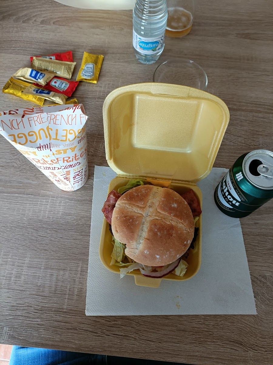 Happy Burguer Alcázar Photo 10
