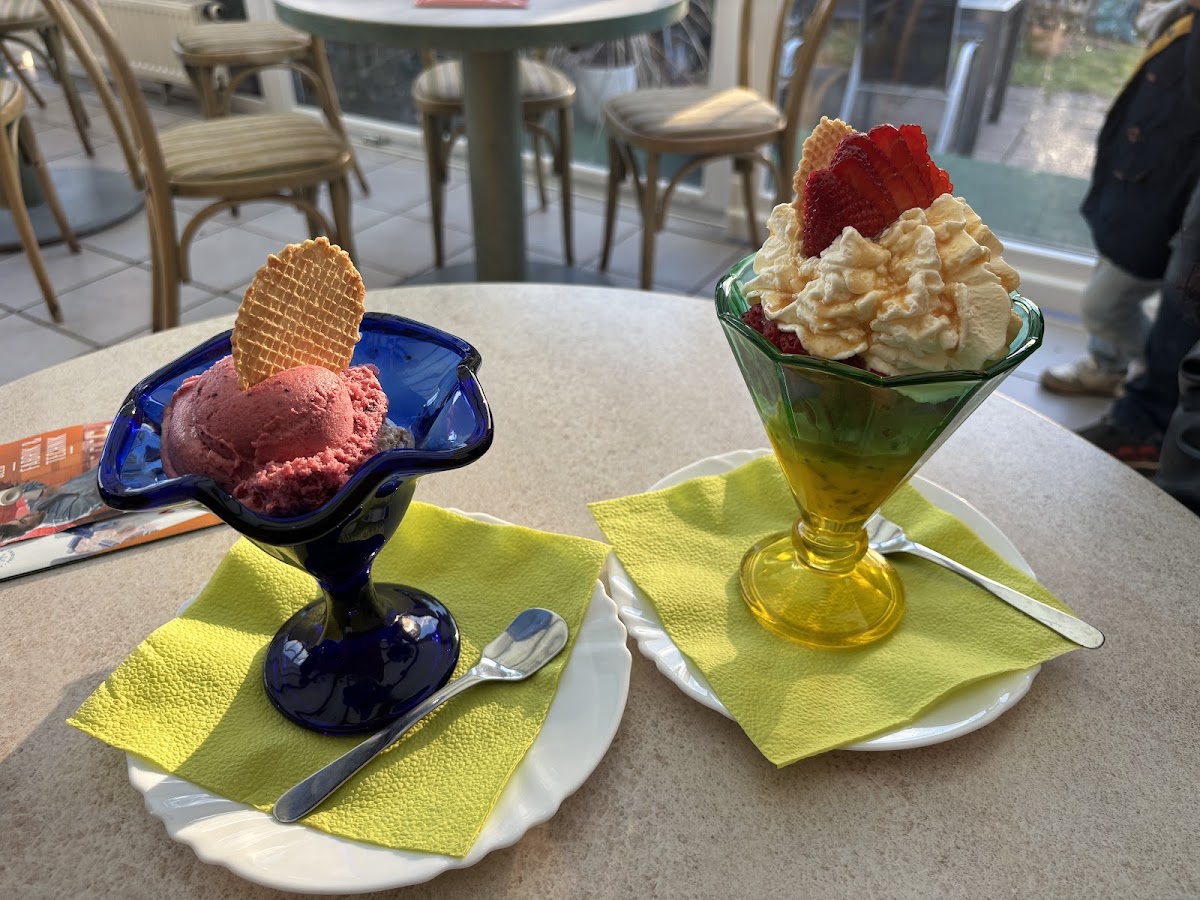 Ackermanns Eiscafe