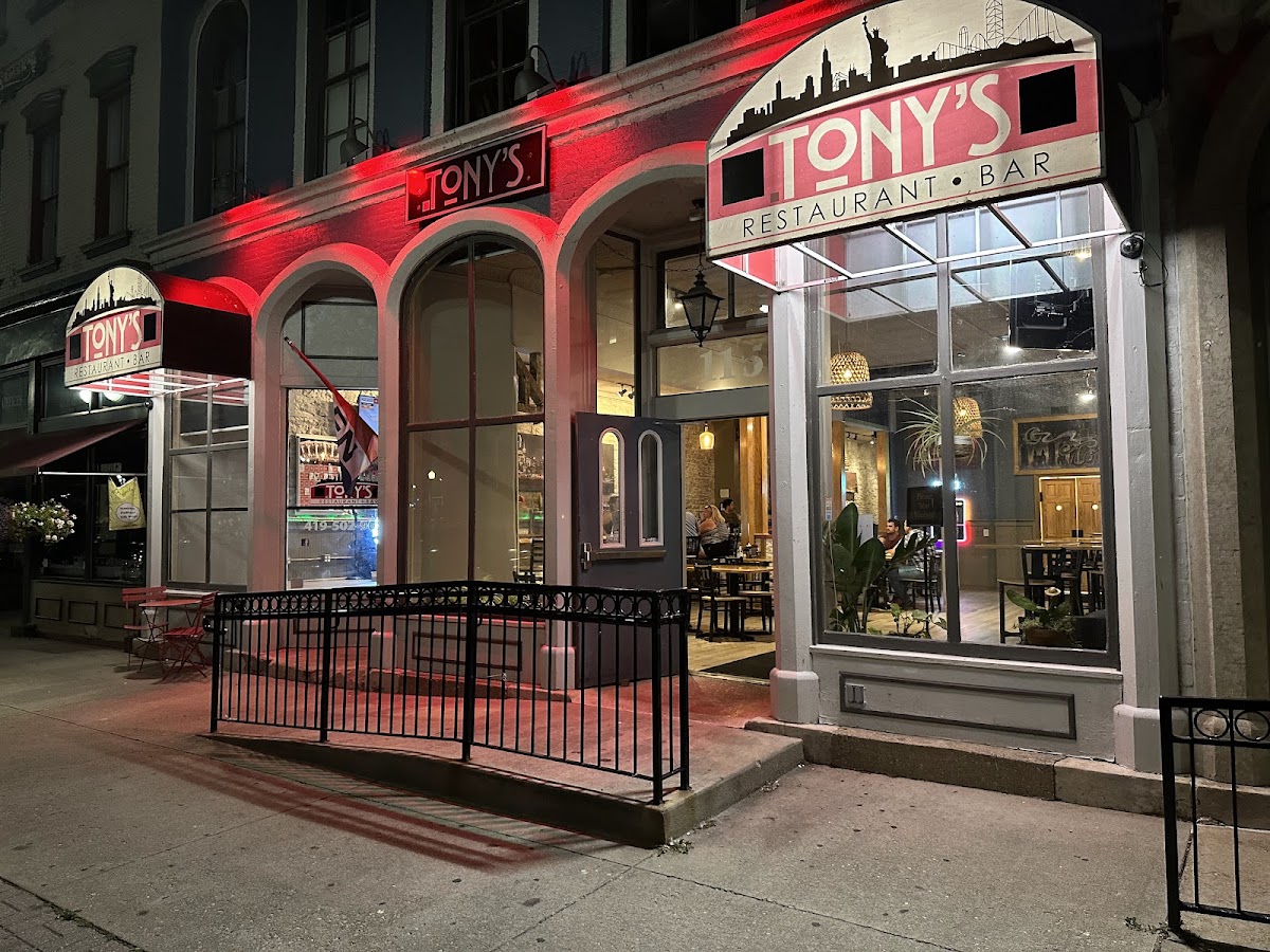 TONY'S - Downtown Sandusky Photo 4
