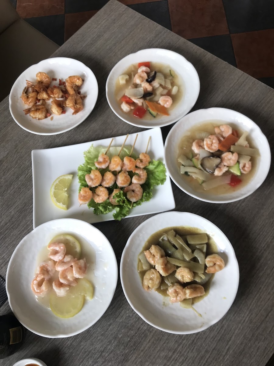 TSUBOMI SUSHI Photo 8