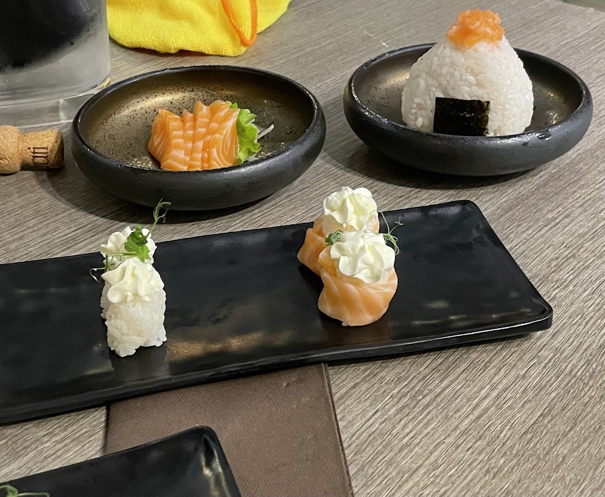TSUBOMI SUSHI Photo 9
