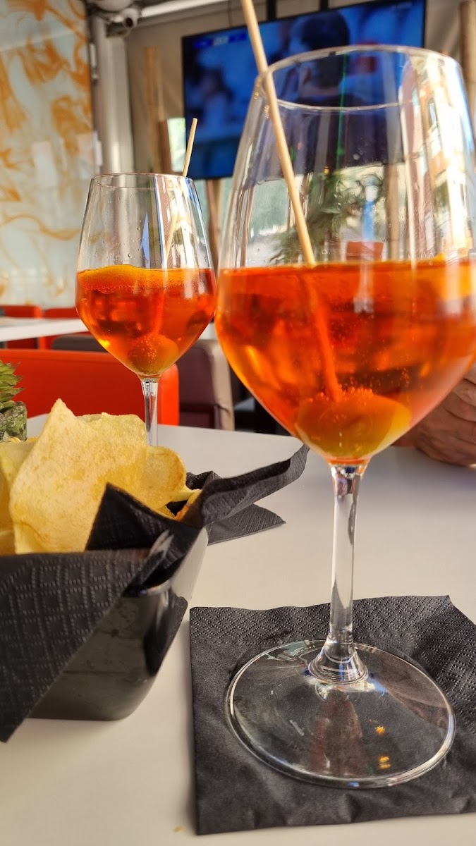 MACI DRINKS & FOOD Photo 6