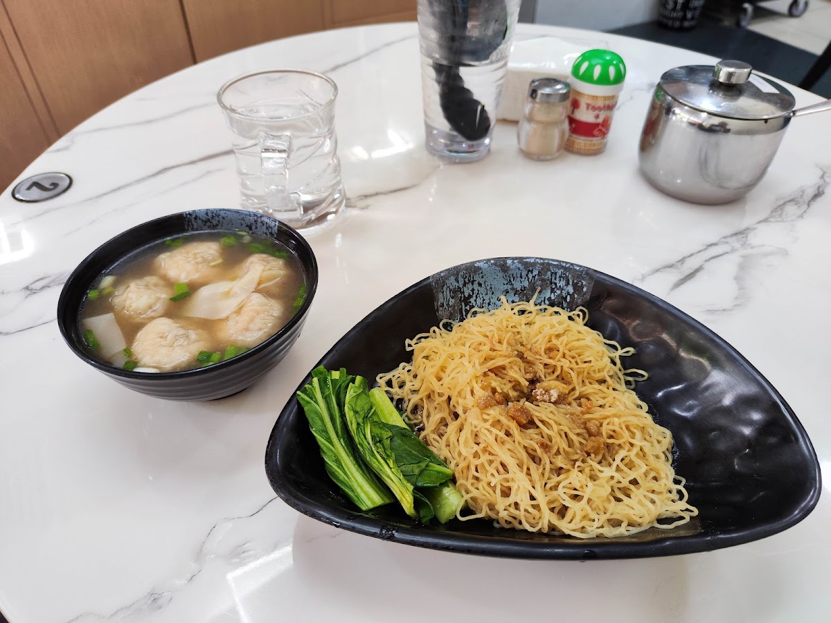 Ming Kee Restaurant 明记香港面家 Photo 6