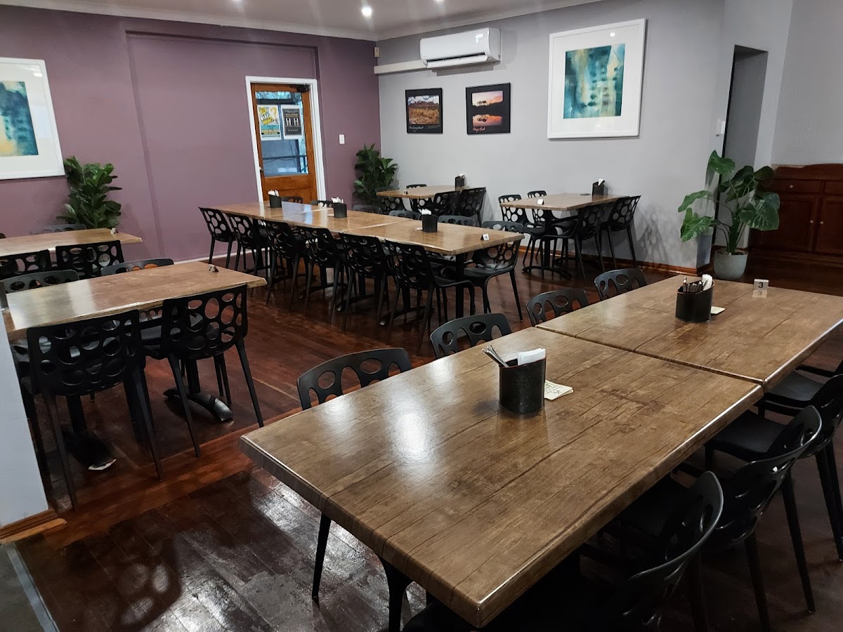 Bakers Hill Tavern & Restaurant Photo 6