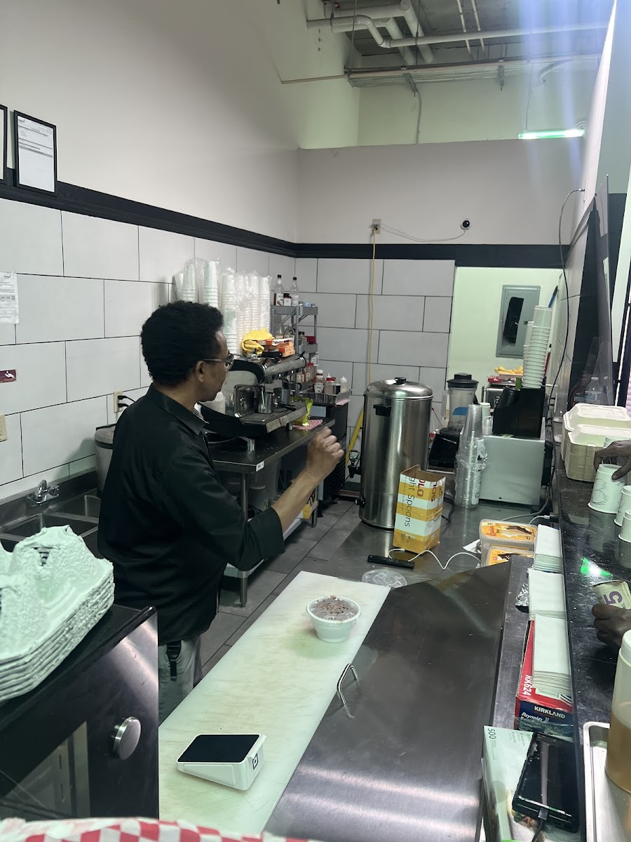 Sharif's Coffee Photo 4