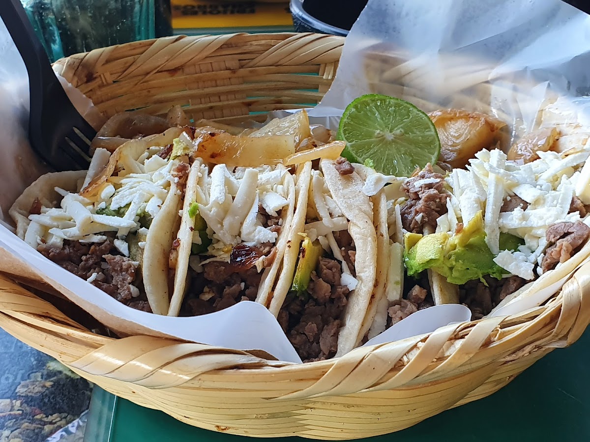 Tacos Los GNZLZ Photo 2