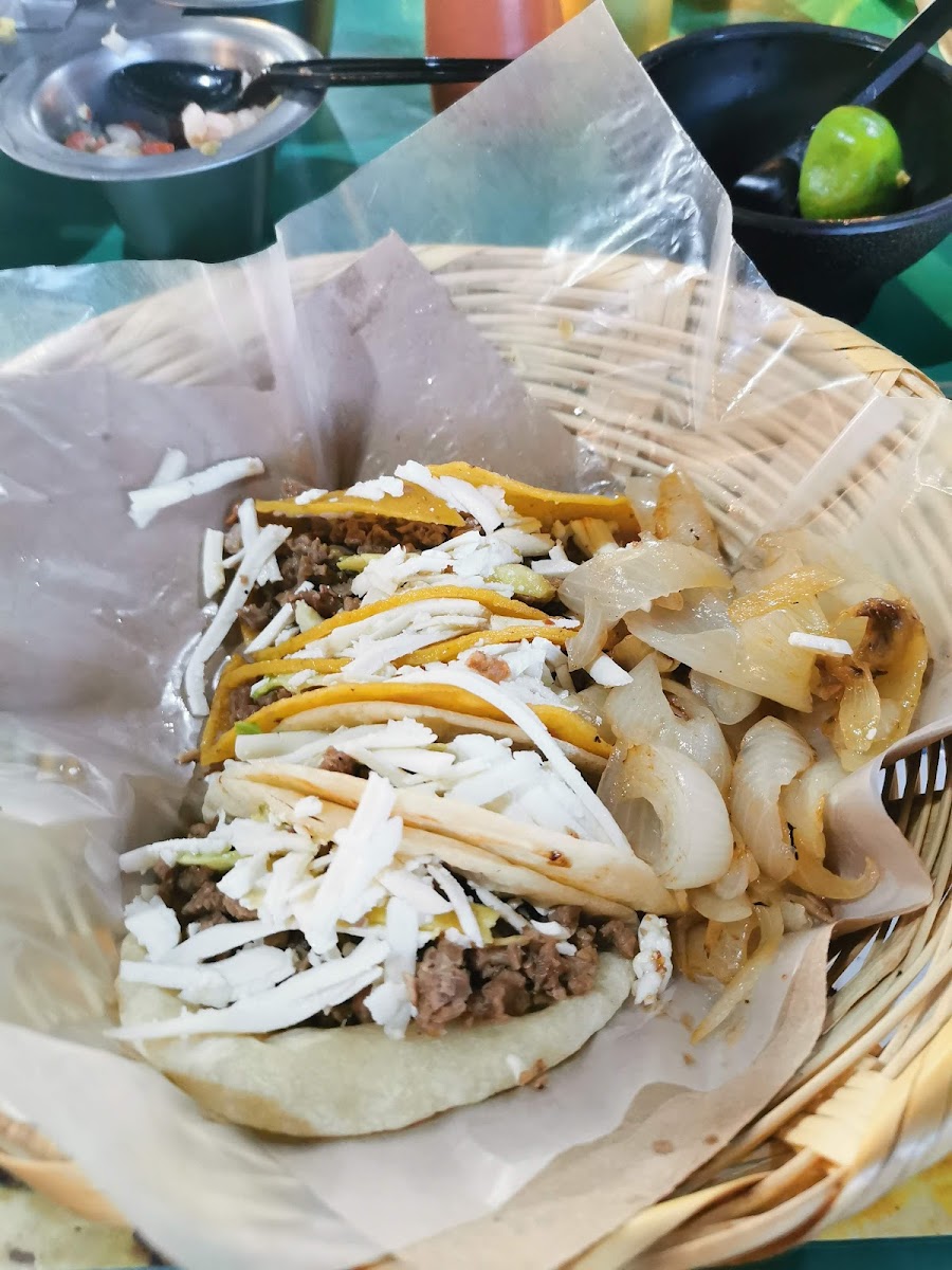 Tacos Los GNZLZ Photo 7