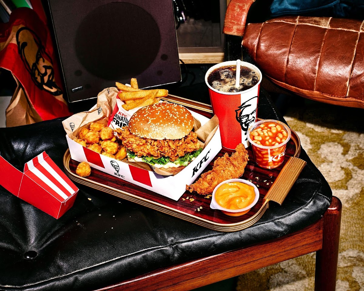 KFC Lymm M6 Services Photo 10