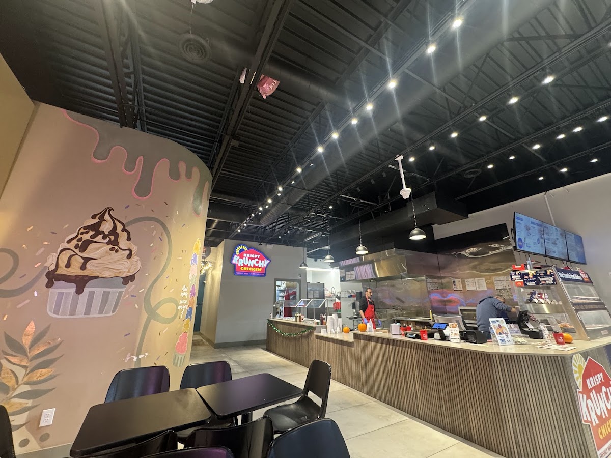 Zeinas Frozen Yogurt Photo 3