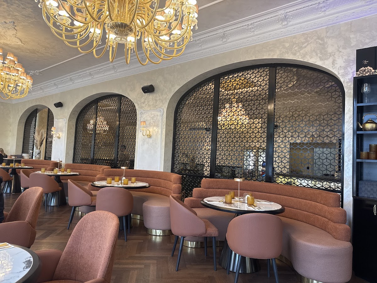Mei Mei Modern Vietnam Restaurant Photo 3