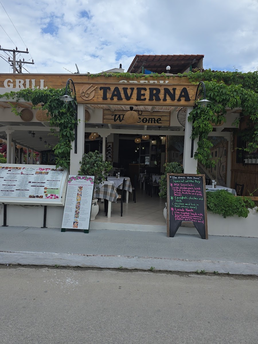 Yum Yum Traditional Greek Restaurant