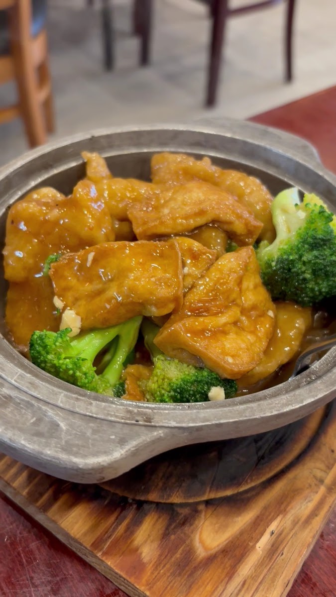 Joyful Cantonese Restaurant 喜粤农家菜 Photo 2