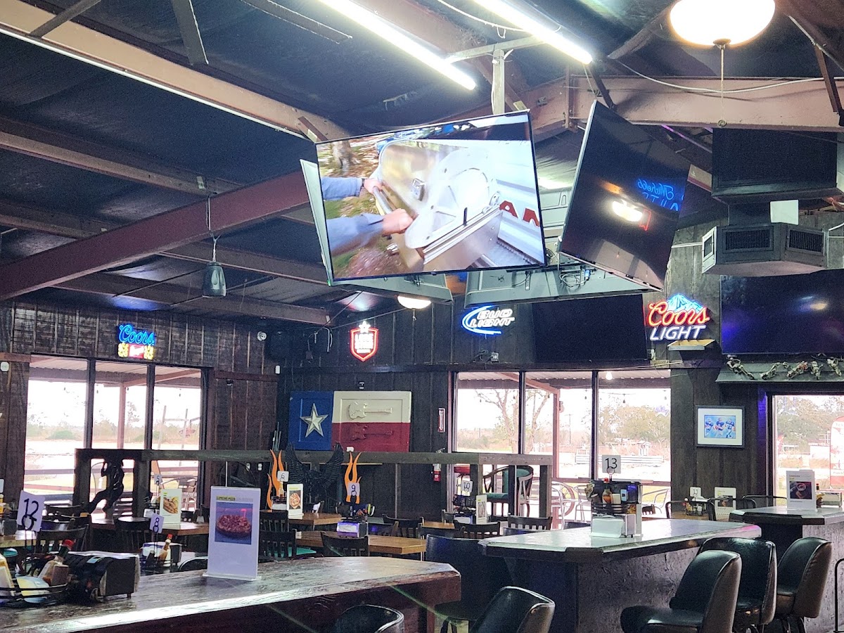Half Time 36 Bar and Grill Photo 7