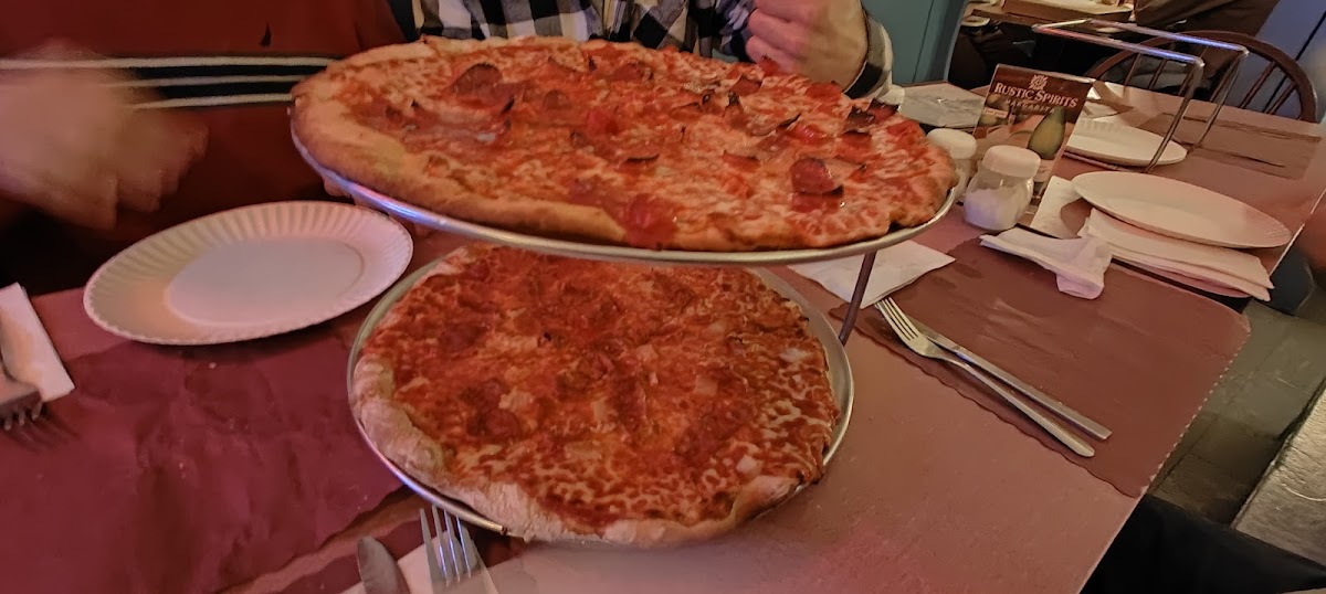 Denly Gardens Old World Pizza Photo 10