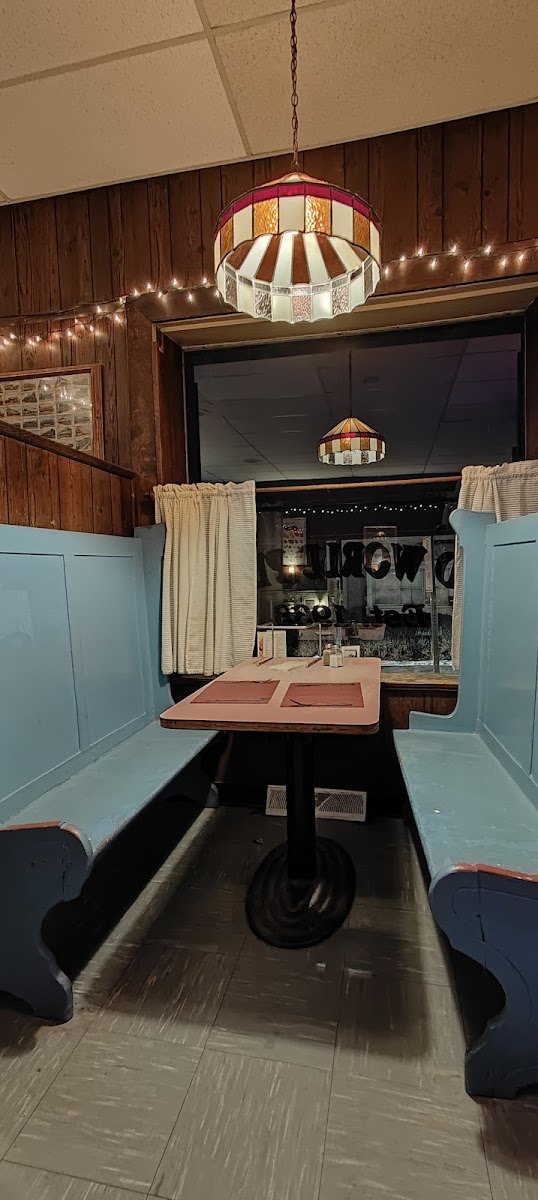 Denly Gardens Old World Pizza Photo 4