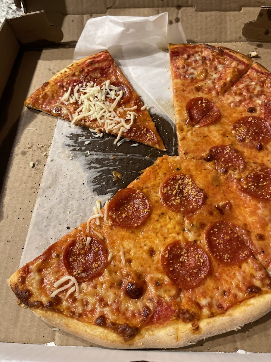 Denly Gardens Old World Pizza Photo 6