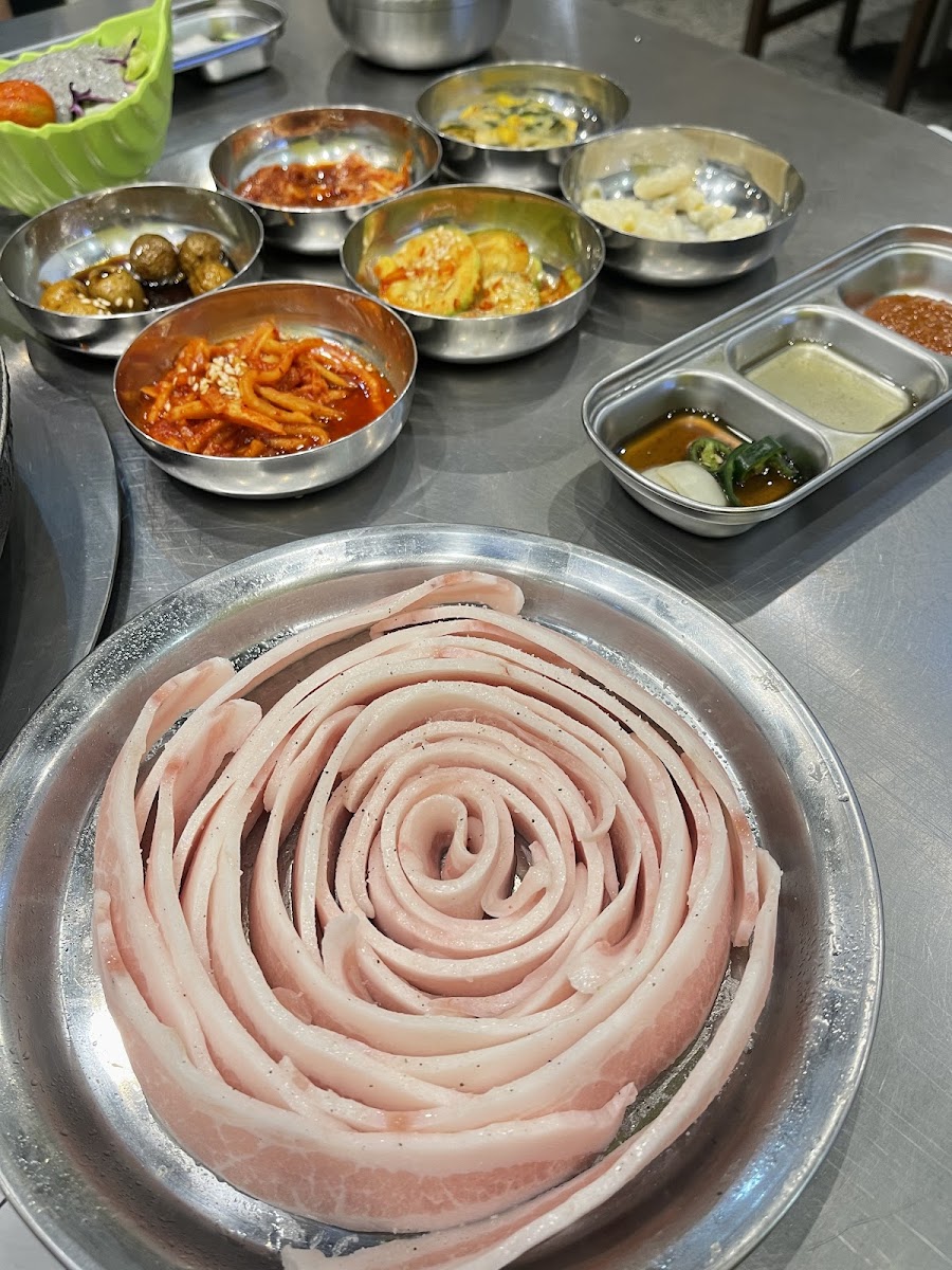Magal Korean BBQ Baywalk Photo 10